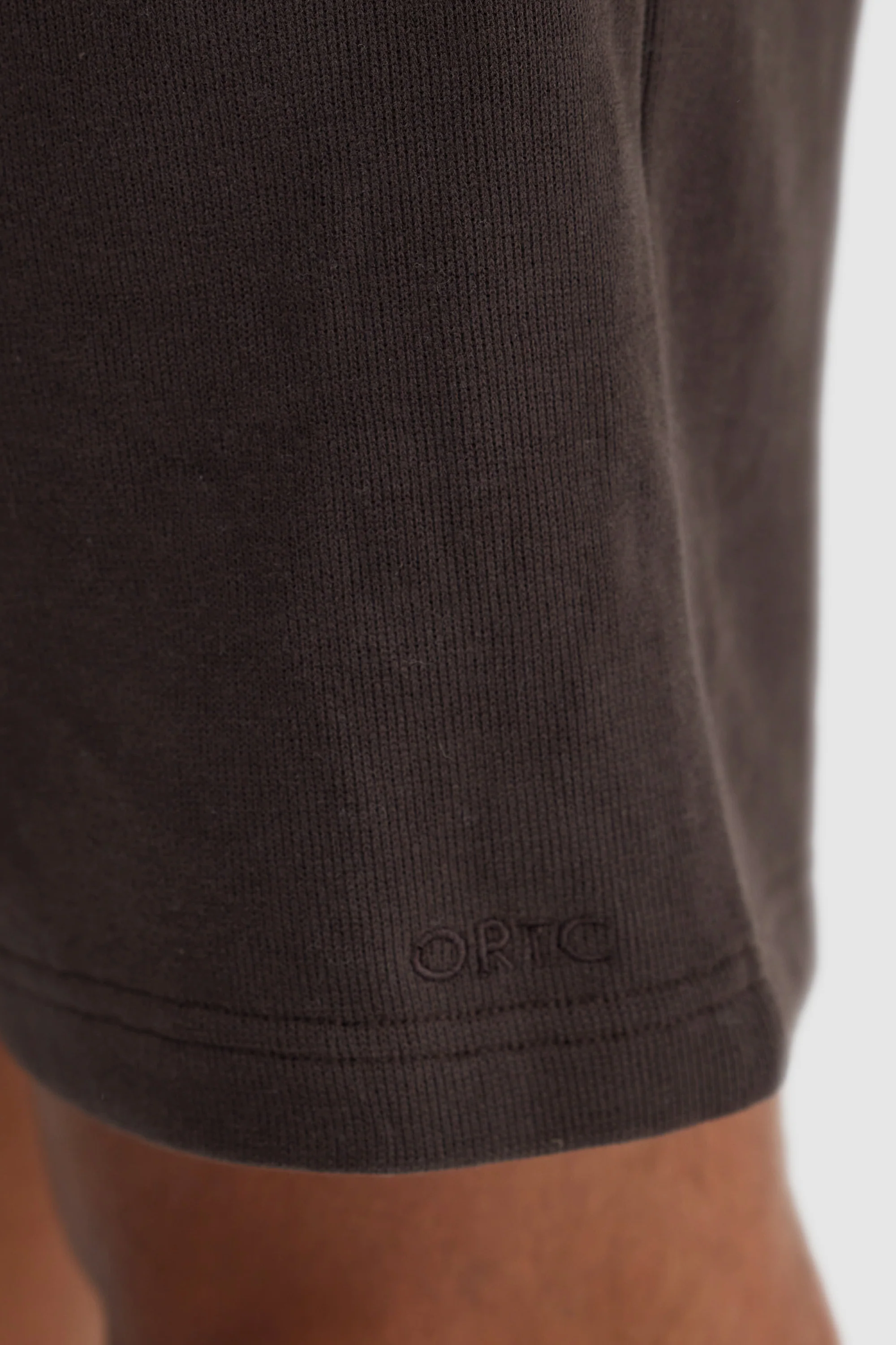 Aiden Relaxed Shorts Carob - Image 6