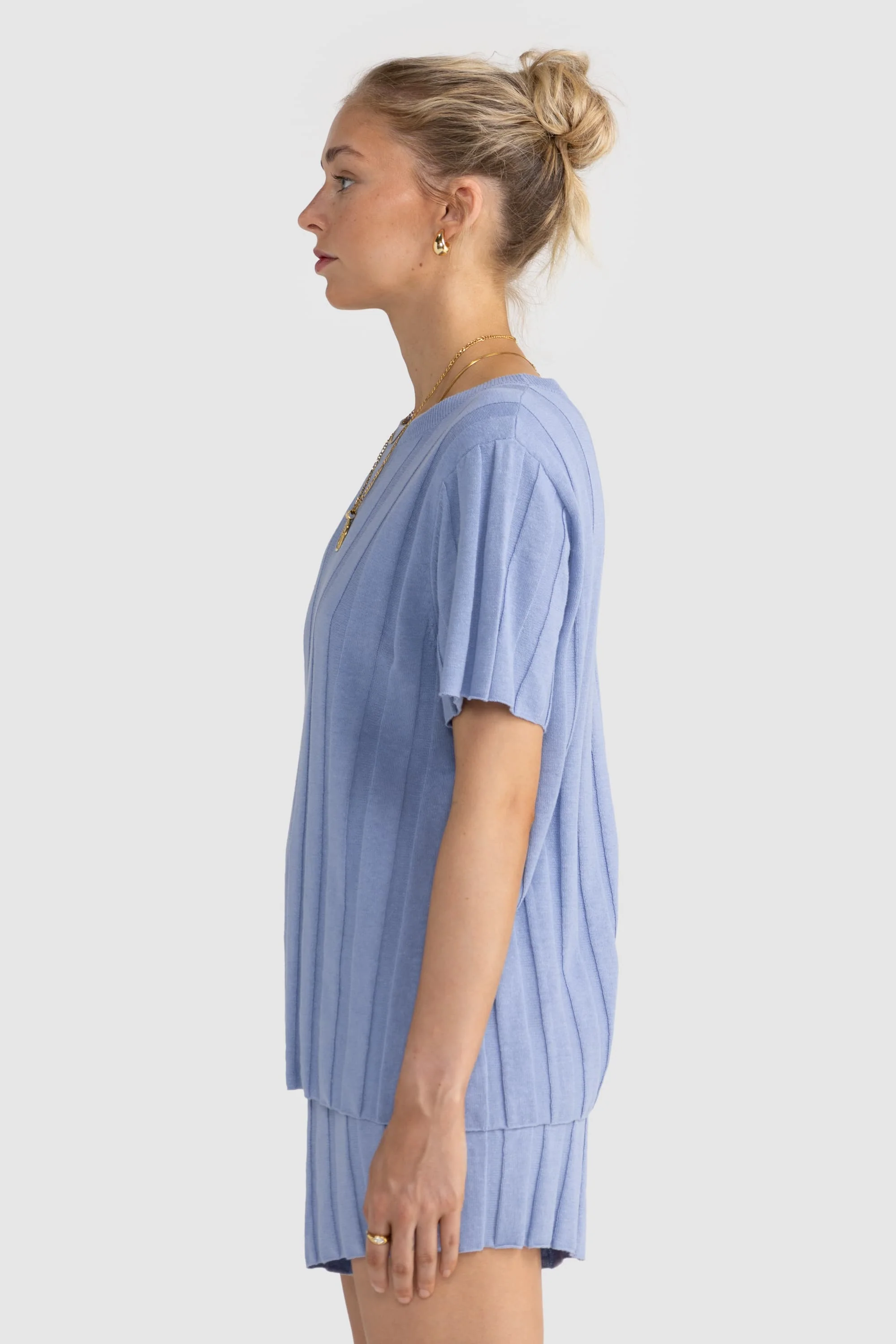 Amara Relaxed Knit Shorts Chambray - Image 4