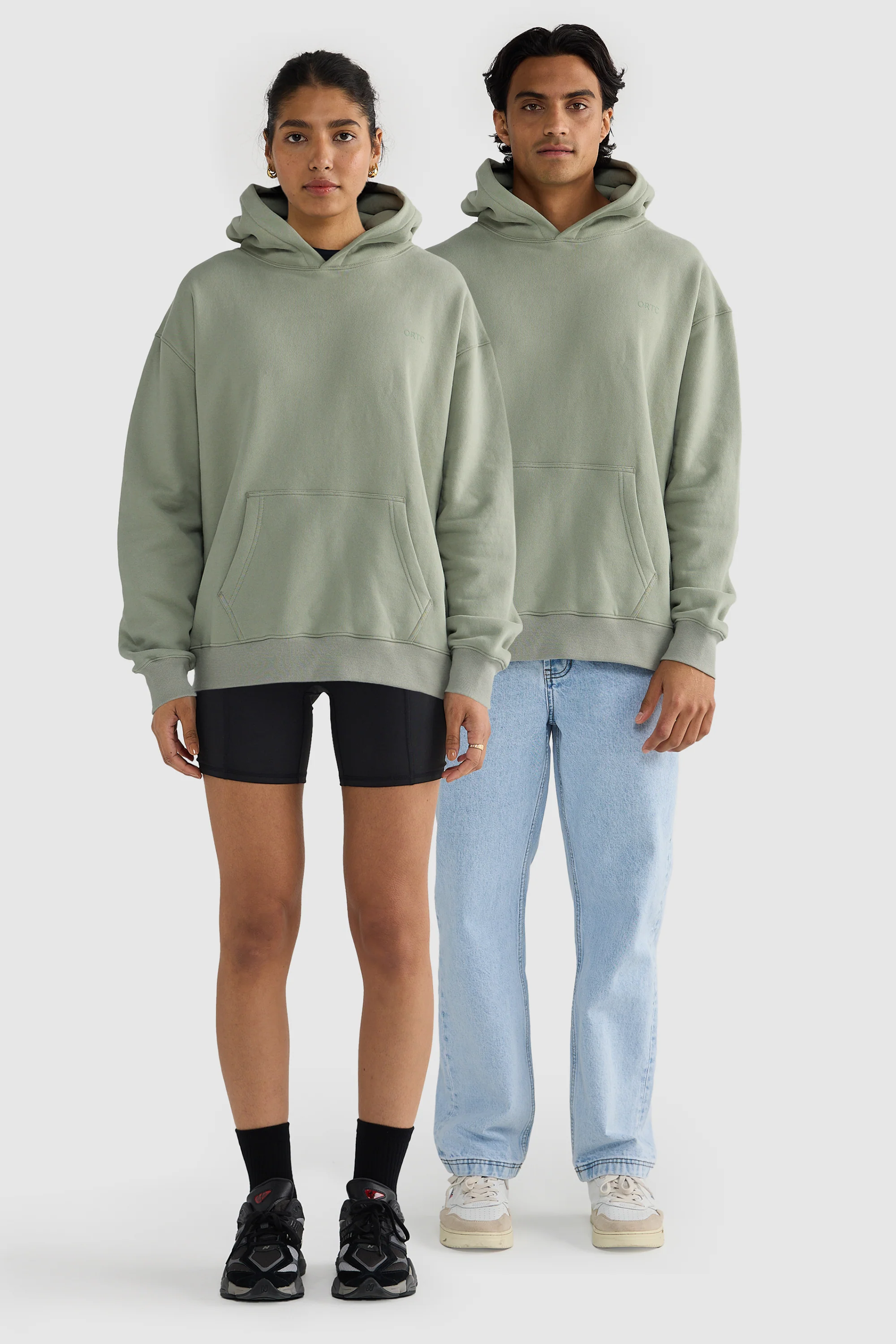 Box Hoodie Olive