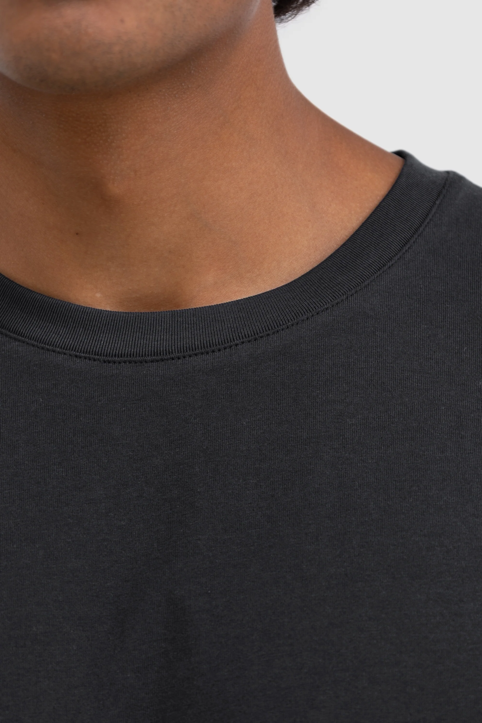 Henderson T Shirt Washed Black - Image 4