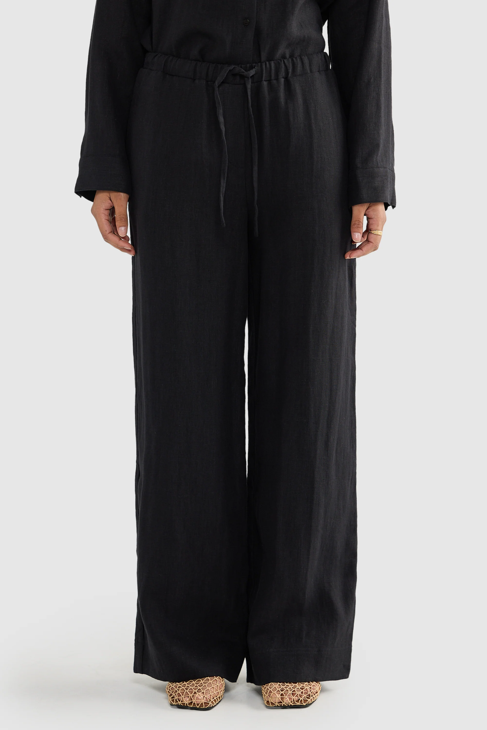 Luna Linen Pants Black - Image 2