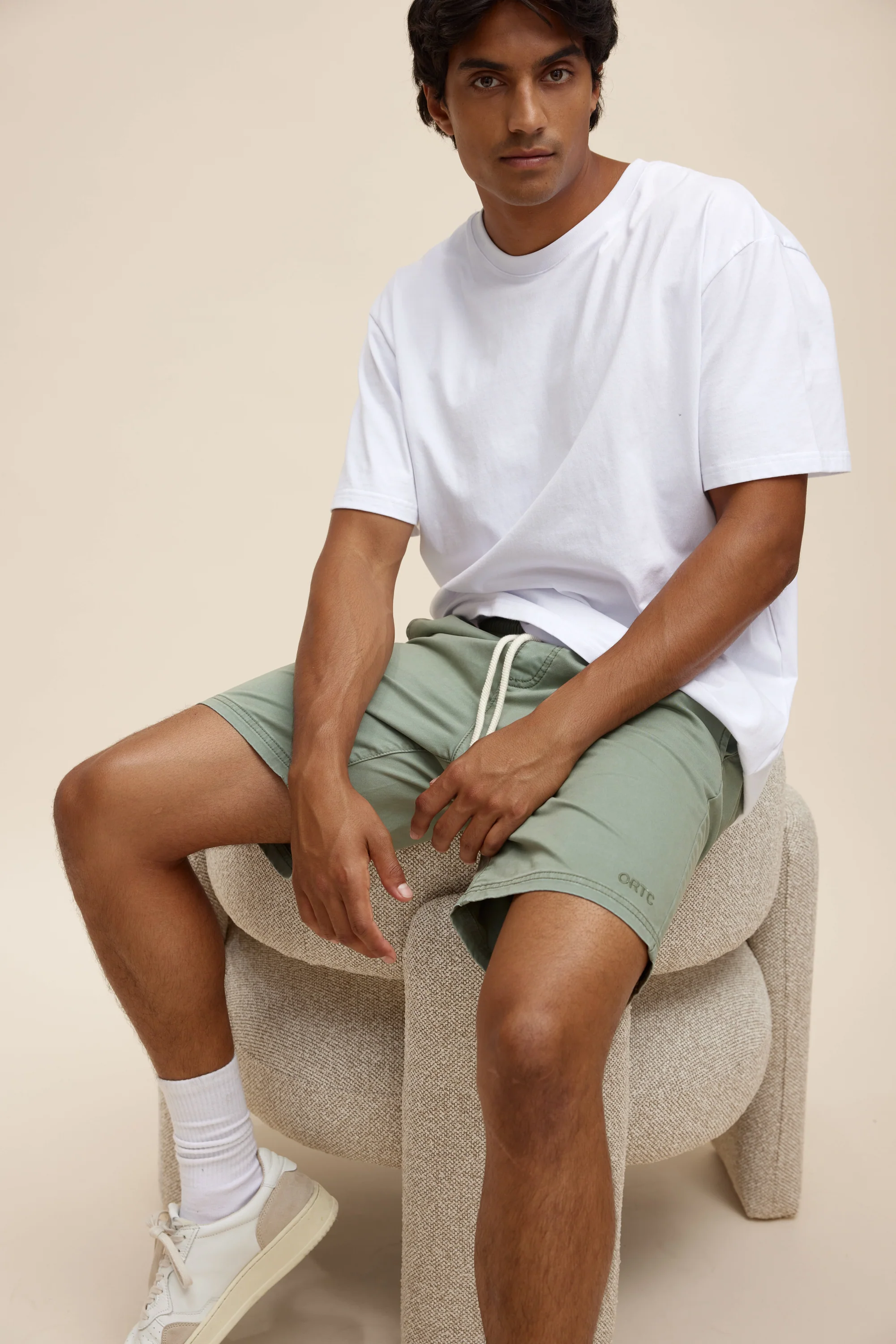 Everyday Shorts Olive - Image 2