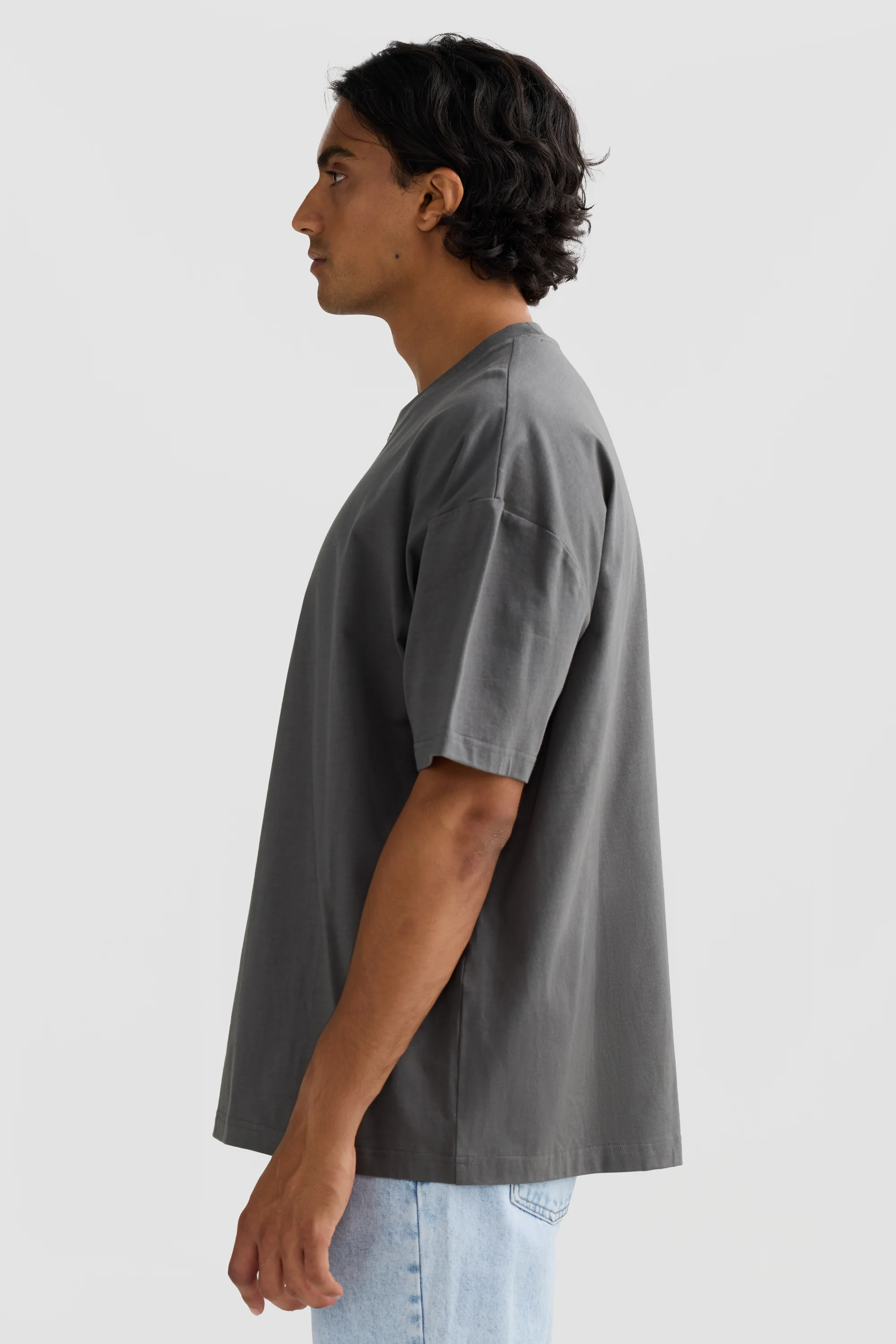 Oli Box Fit Logo T Shirt Washed Black - Image 3
