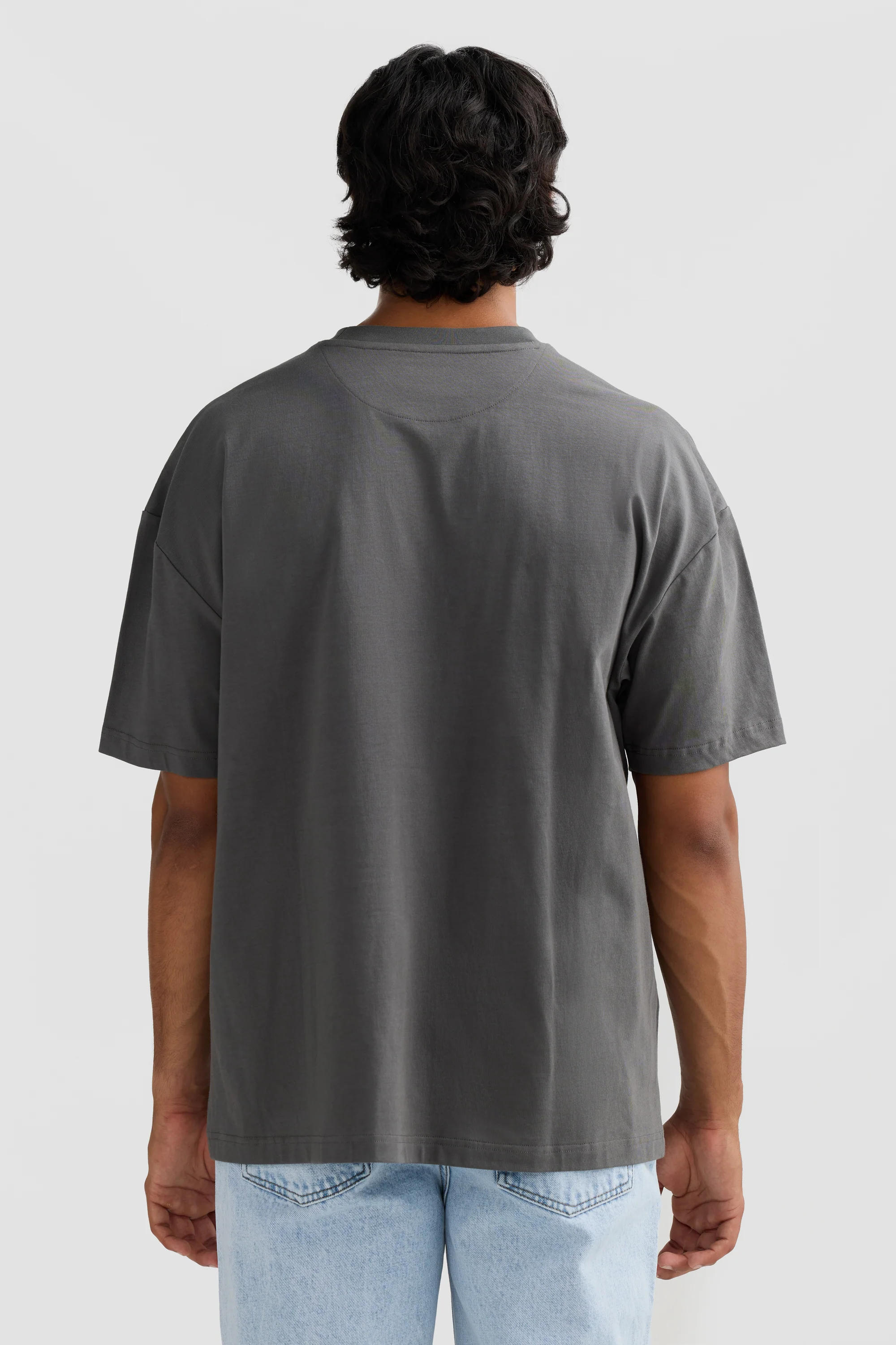 Oli Box Fit Logo T Shirt Washed Black - Image 4