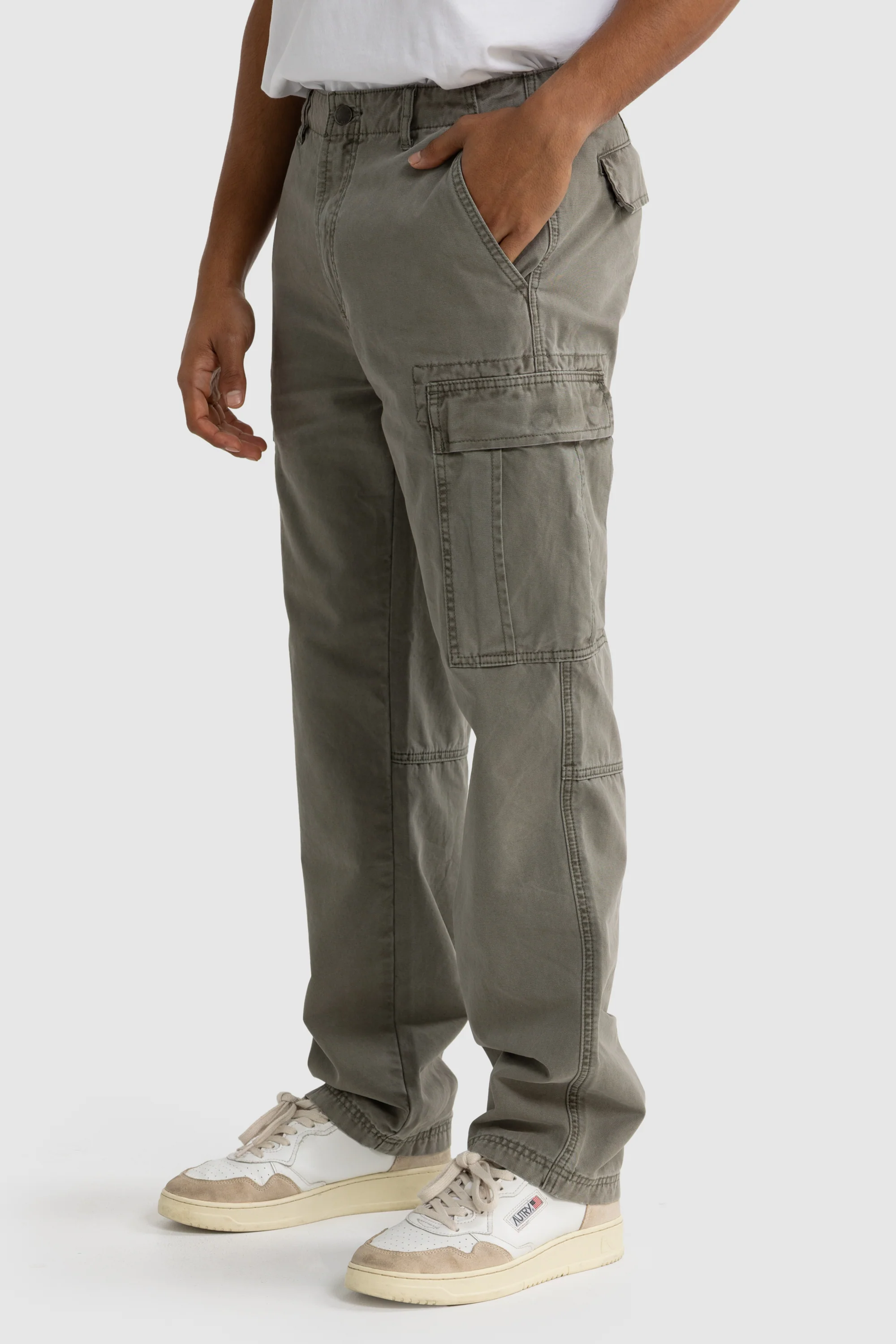 Relaxed Cargo Pants Artichoke - Image 5