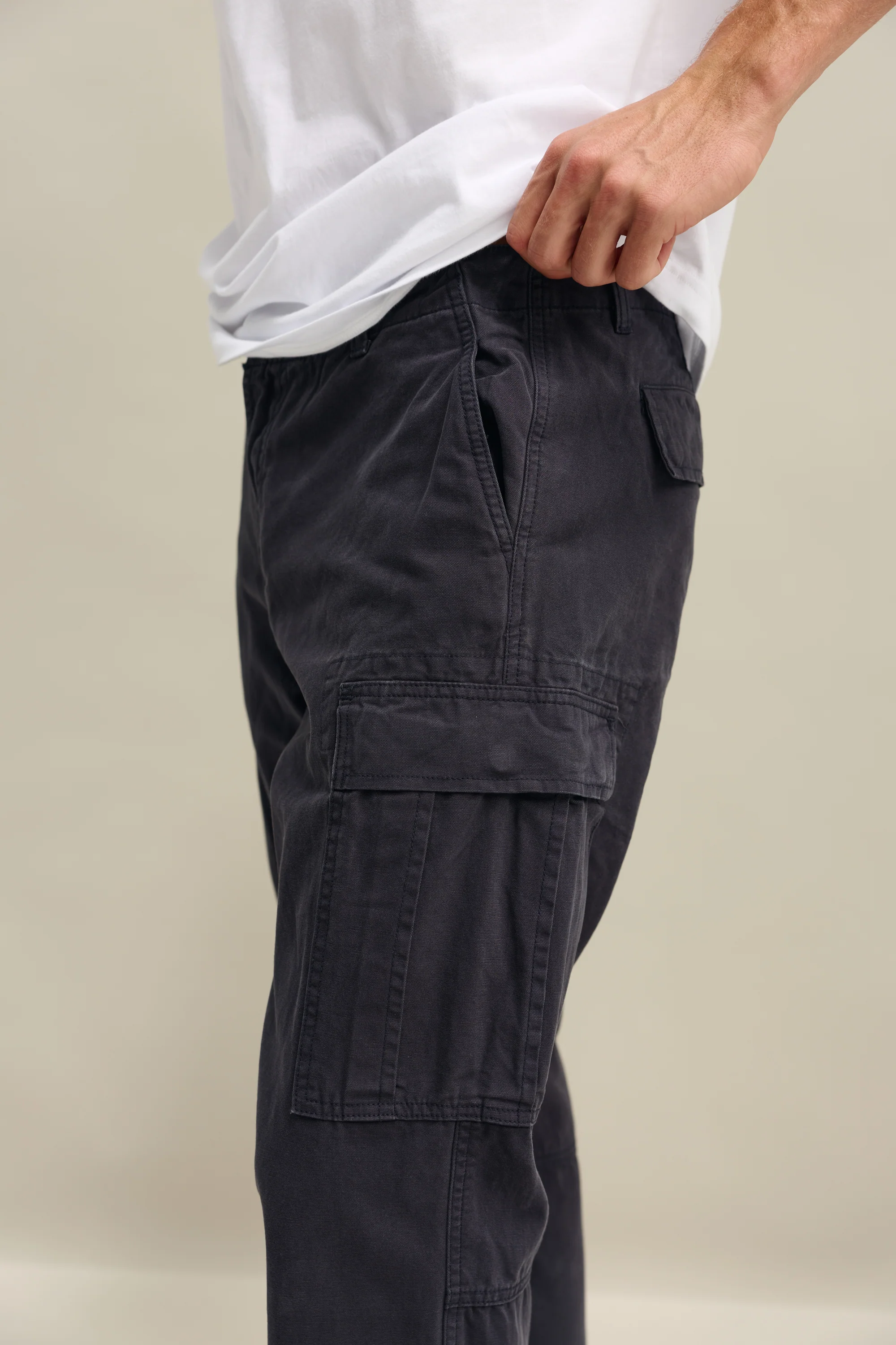 Relaxed Cargo Pants Navy - Image 2