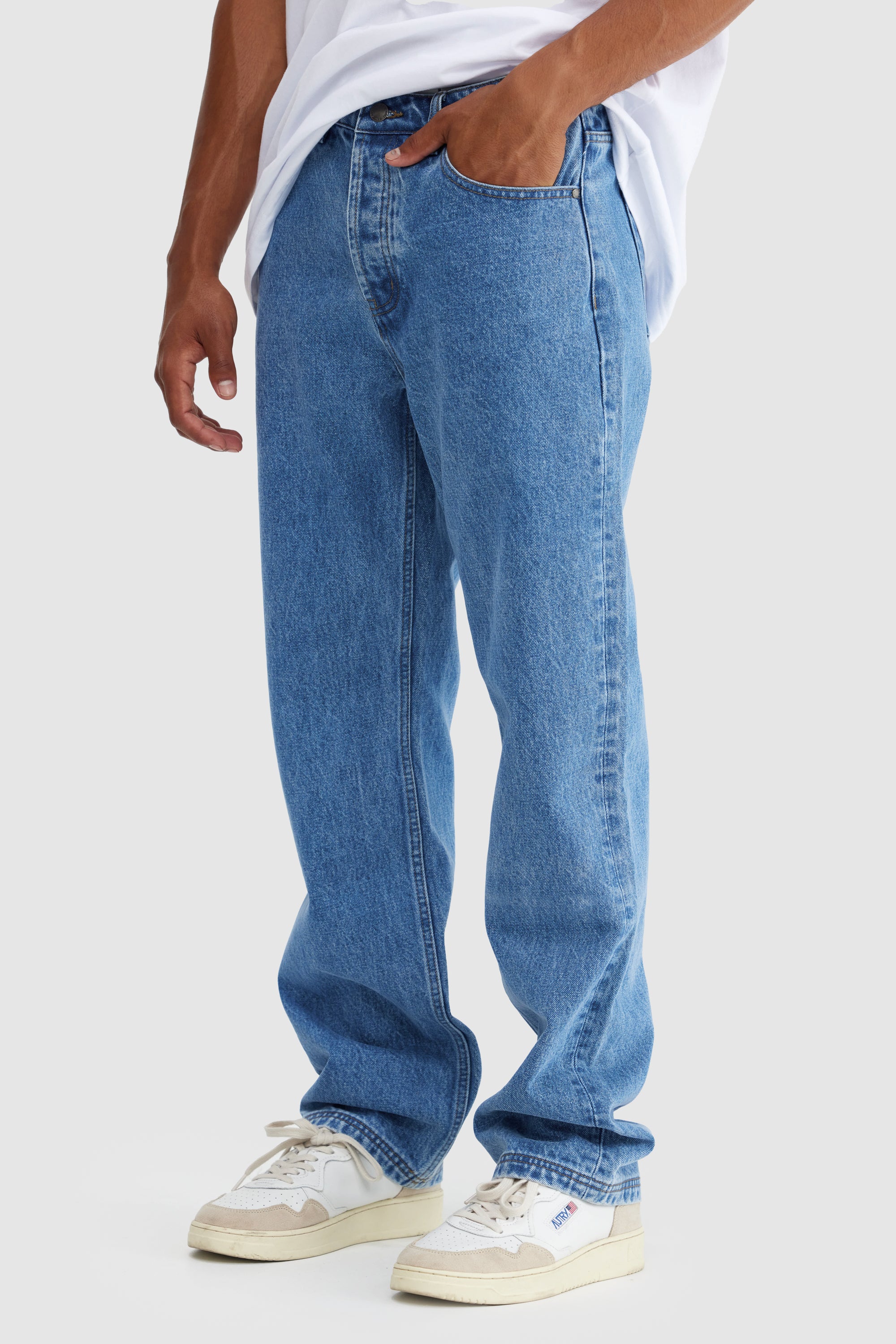 Relaxed Jean Mid Blue - Image 3