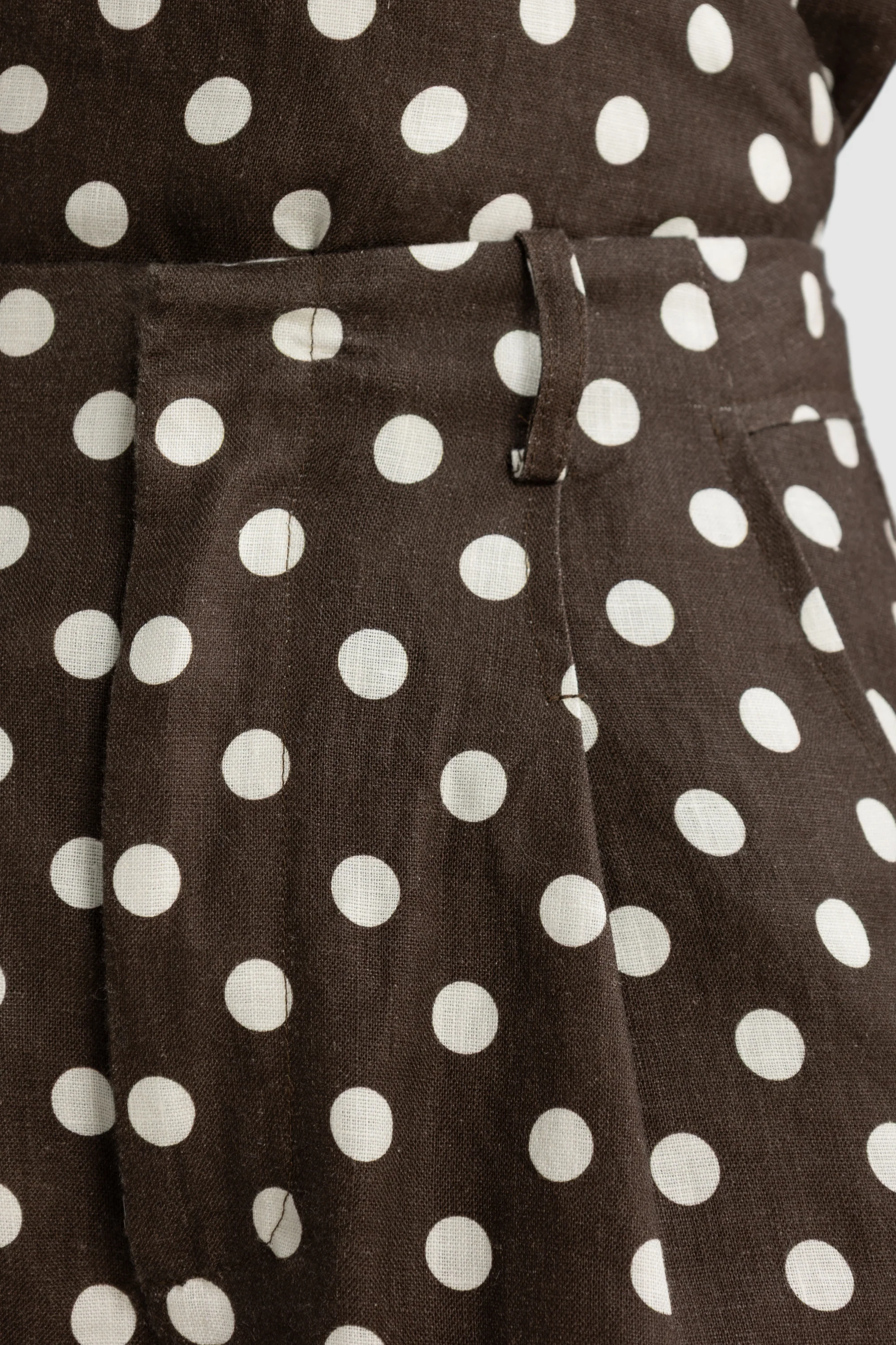 Savannah Linen Shorts Carob Polkadot - Image 4