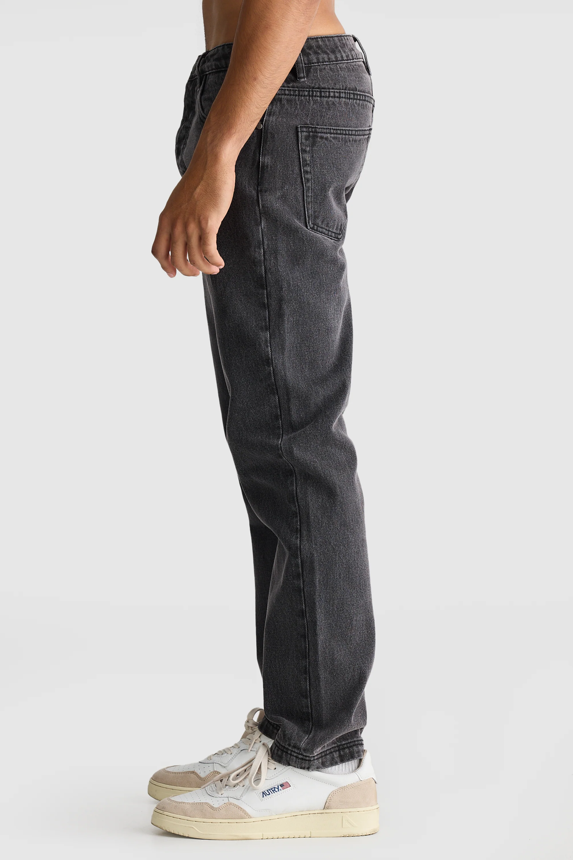 Straight Jean Washed Black - Image 4