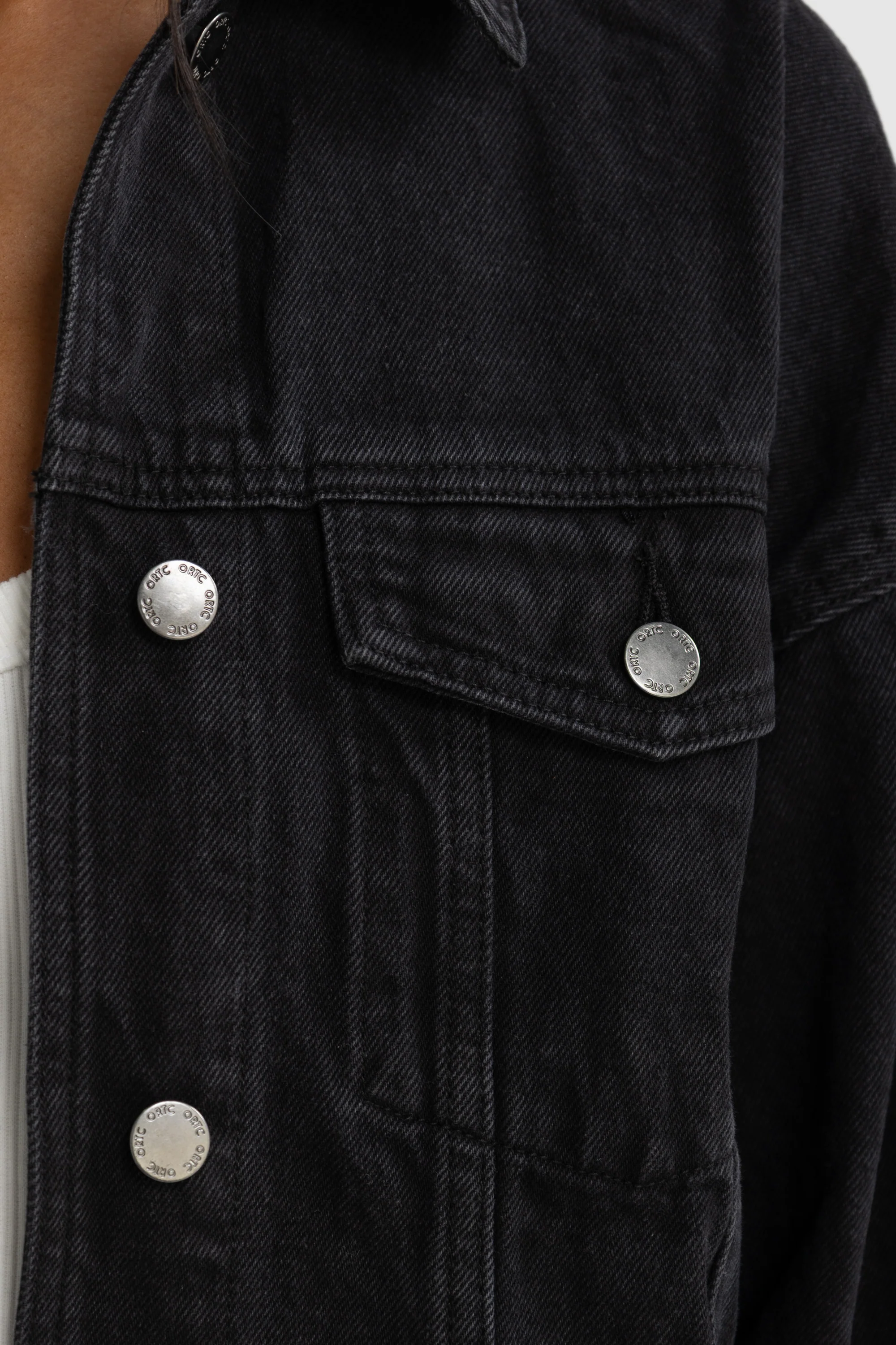 Willow Denim Oversized Jacket Washed Black - Image 5