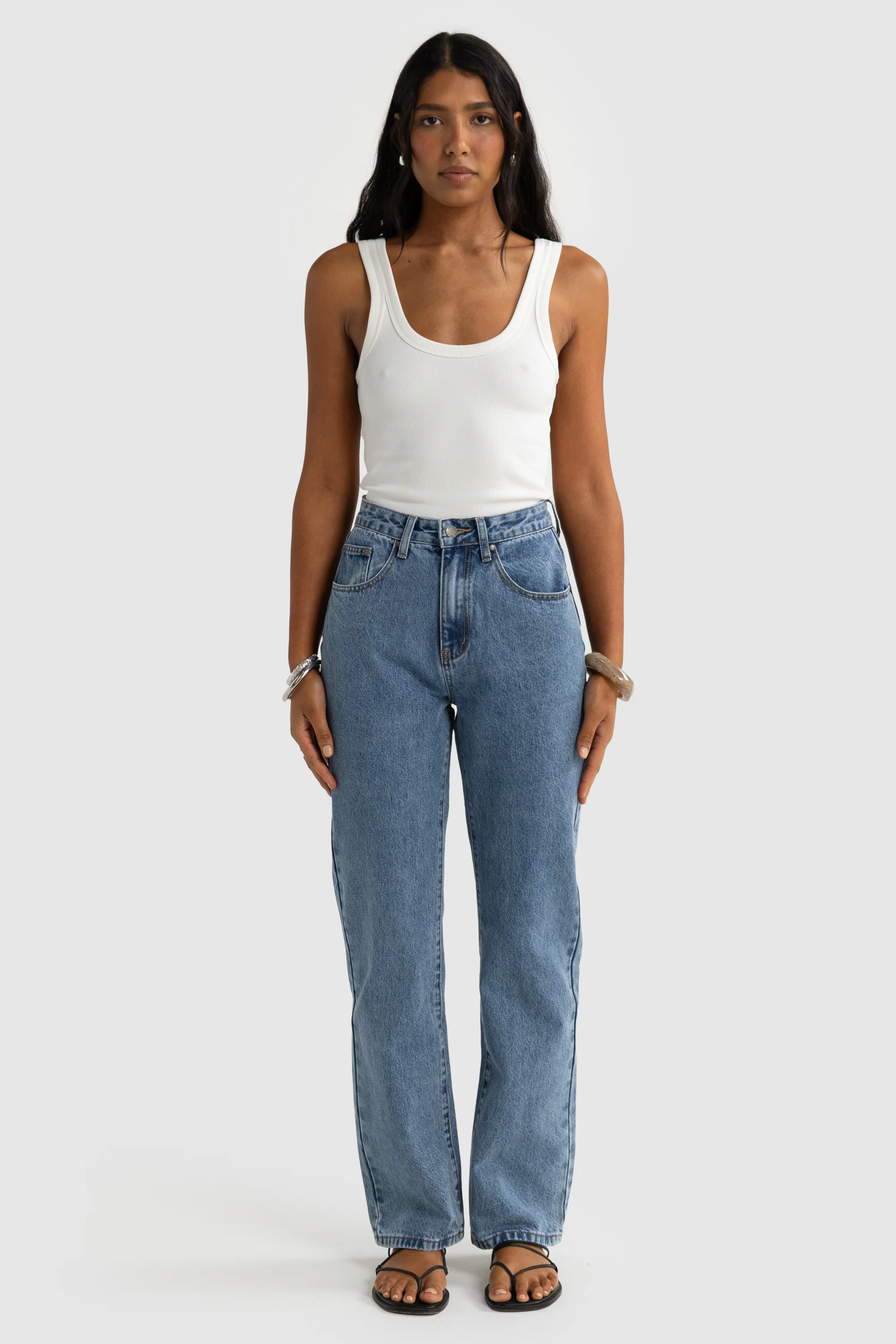 Willow Denim Straight Leg Jean Mid Blue