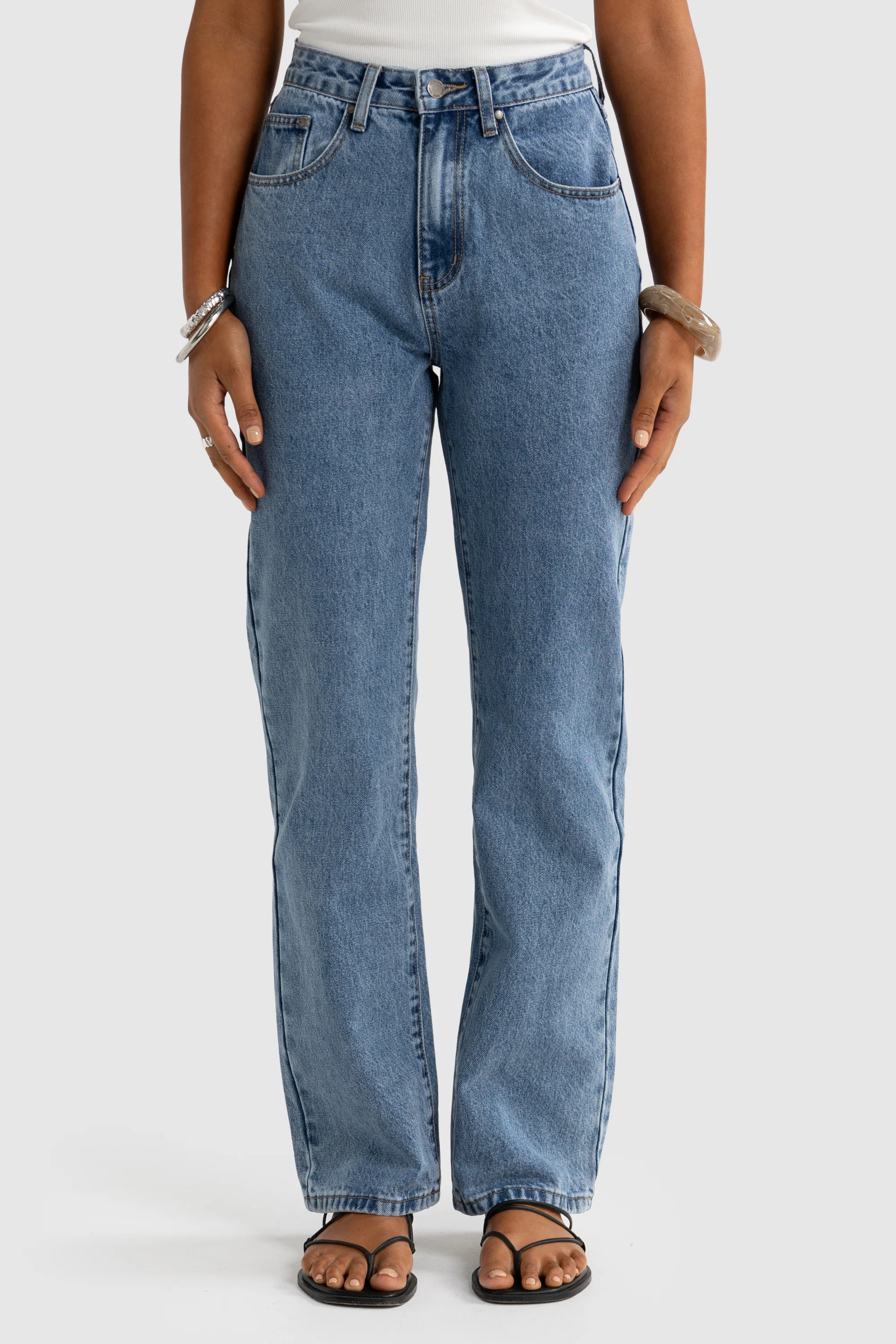 Willow Denim Straight Leg Jean Mid Blue - Image 2