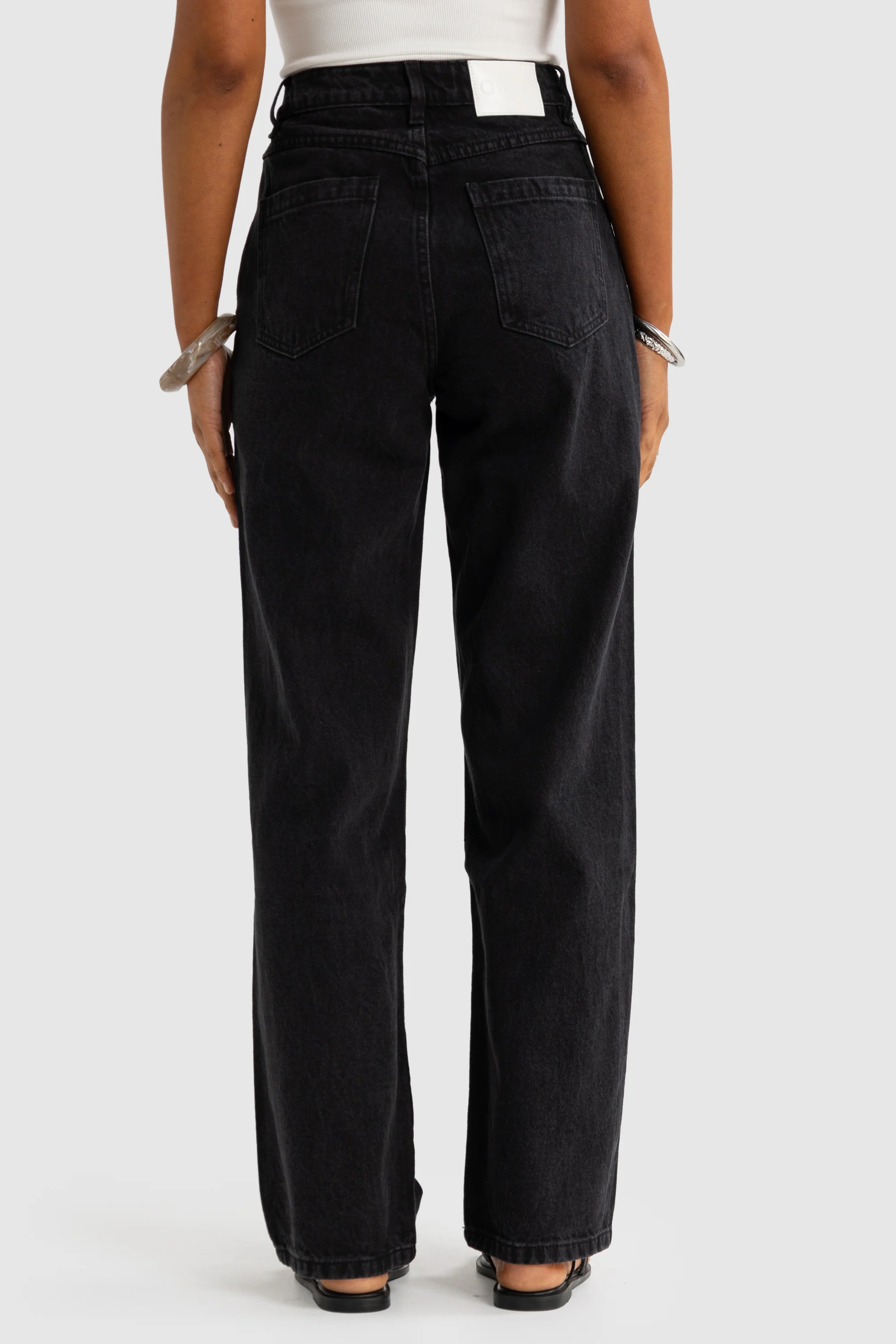 Willow Denim Relaxed Jean Washed Black - Image 6