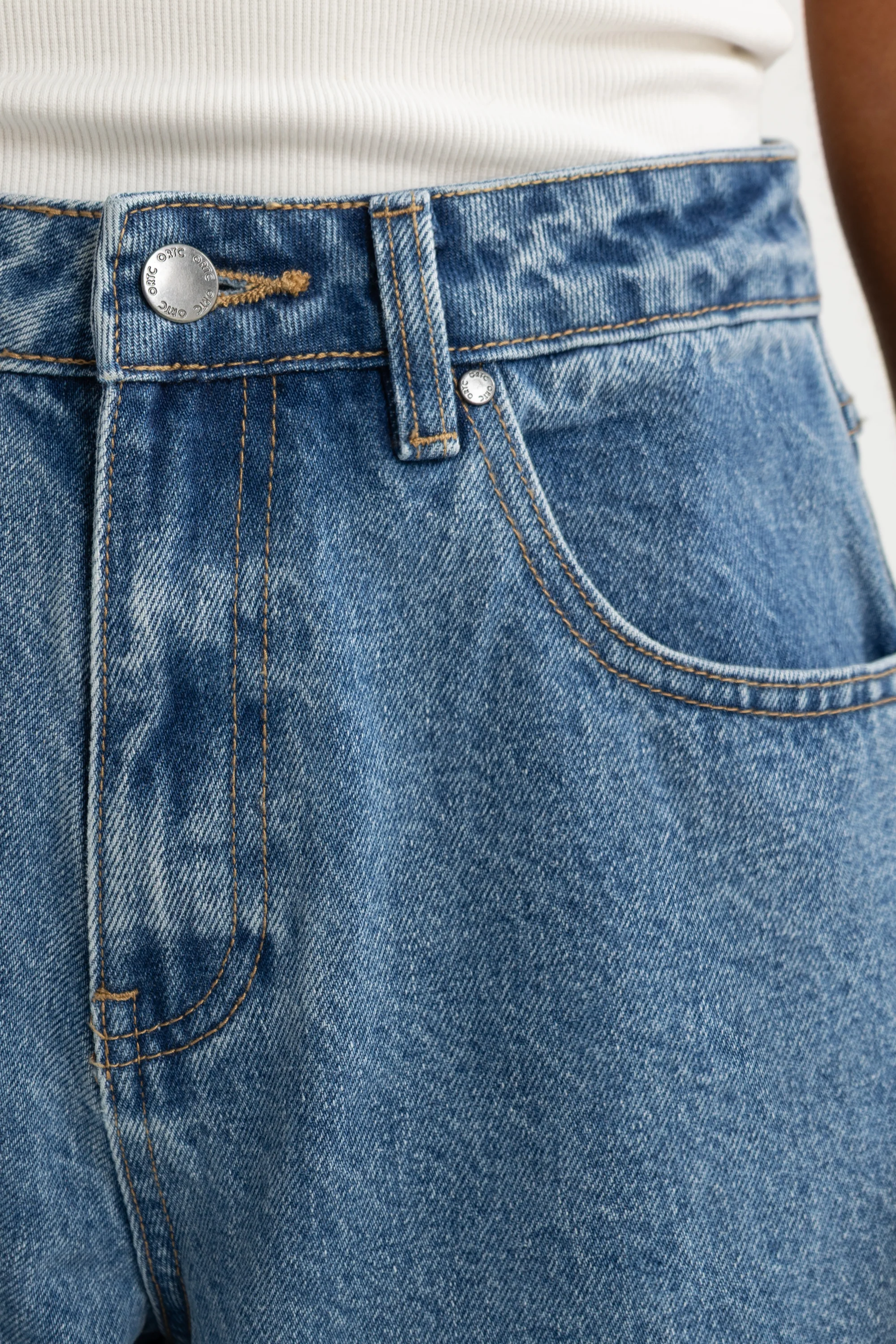 Willow Denim Relaxed Jean Mid Blue - Image 4