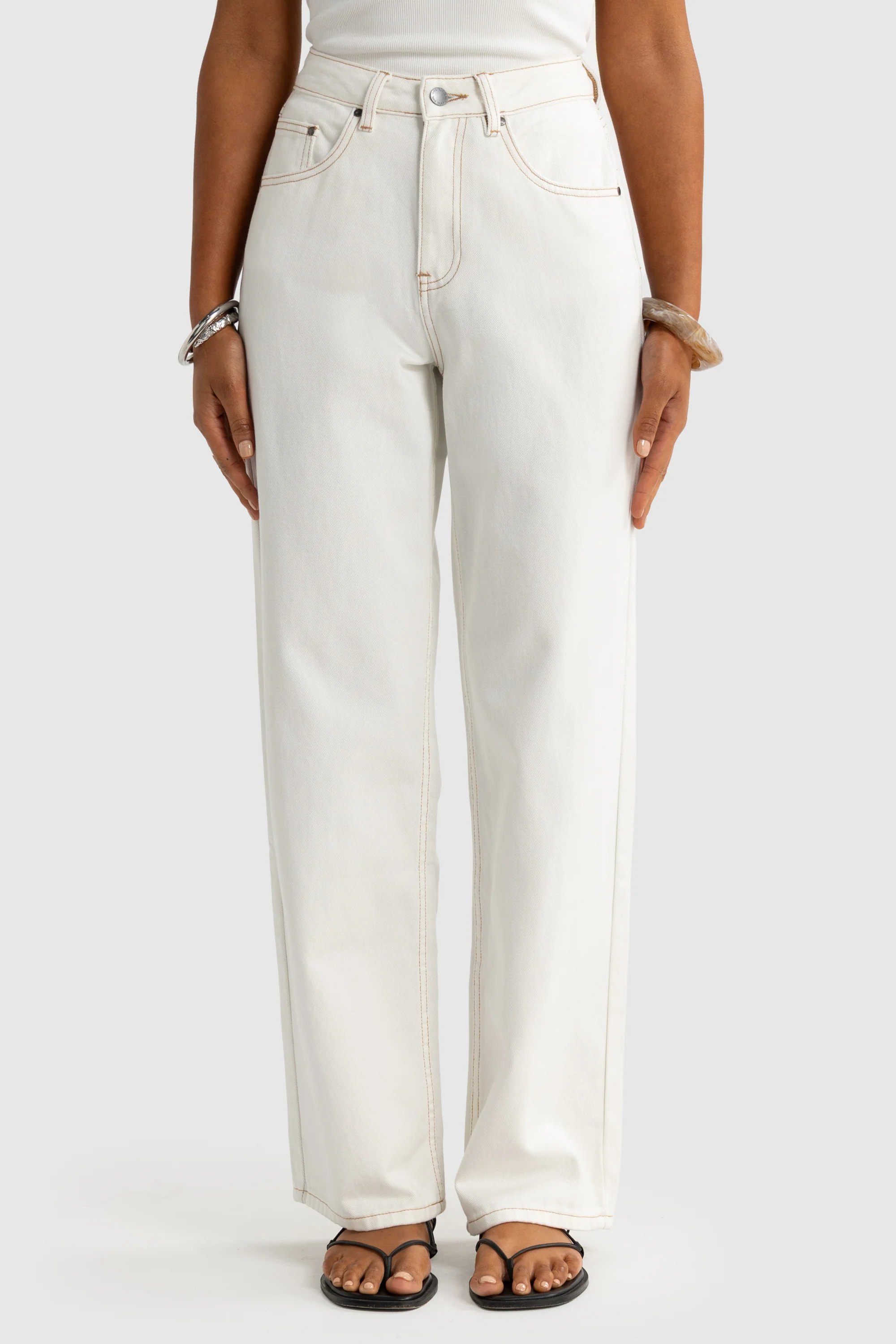 Willow Denim Relaxed Jean White - Image 3