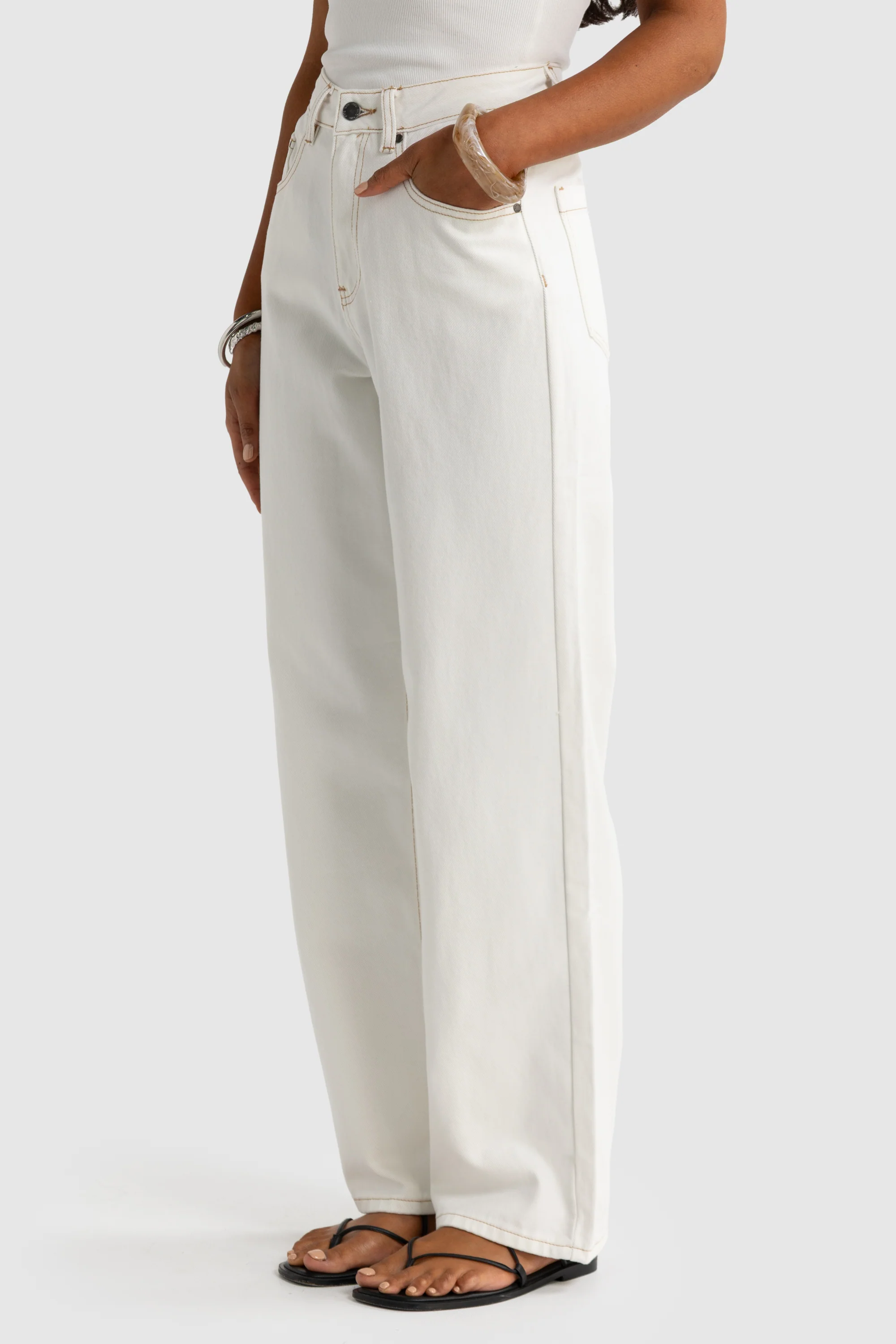Willow Denim Relaxed Jean White - Image 5