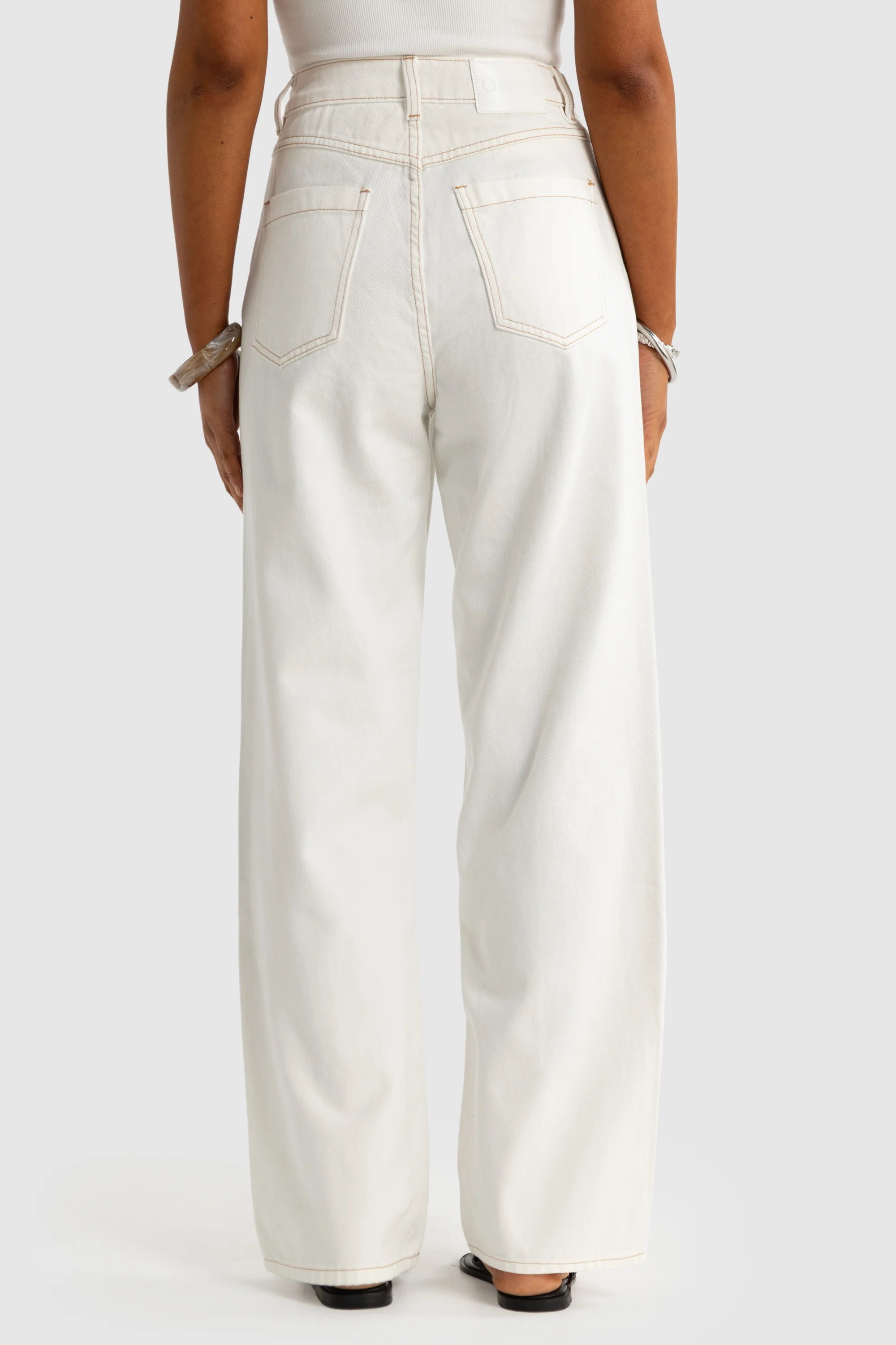 Willow Denim Relaxed Jean White - Image 6
